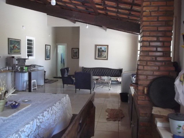 Sitio 20.000m² bem localizado, com sauna, piscina, poço de peixe artificial. - Foto 2