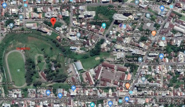 Casa 04 dormitórios + garagem e pátio- Bairro Rio Branco - Foto 6