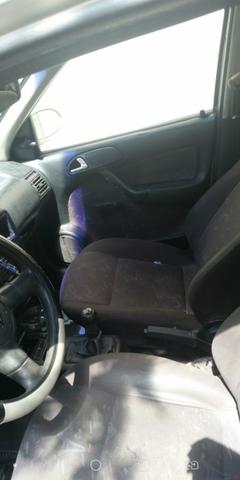 Vendo gol 1.0 16 válvulas.4.800 pra sai rapido - Foto 4