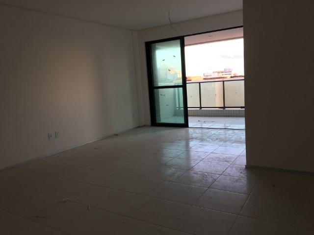 Apto na Ponta Verde com 03 quartos . Imóvel pronto para morar e condições especiais! - Foto 2