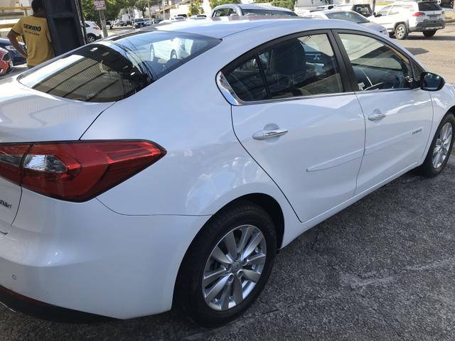Kia Cerato 1.6 flex automático IPVA 2020 pago! - Foto 8