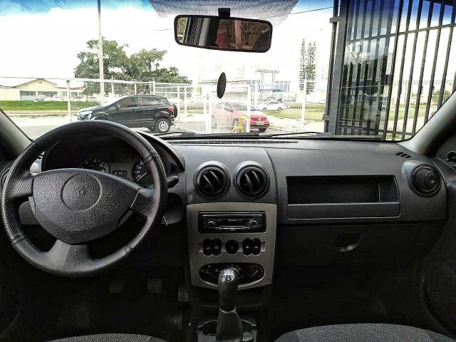 Oportunidade Logan 1.6 Expression Ipva 2020 pago! - Foto 7