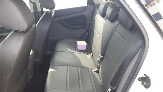 Ford Focus Hatch - Foto 6