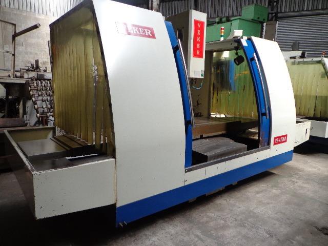 Fresadora CNC Veker 4700D