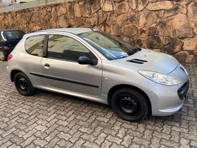 Peugeot 207 - Foto 3