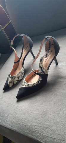2 scarpin por 100