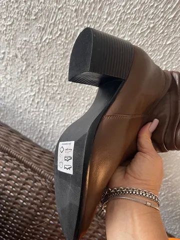 Bota linda em couro nova calça 38 - Foto 3