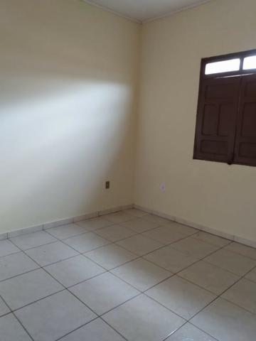 Vendo casa no Abraão Alab entrada de 20.000,00 mais 28 parcelas de 2.500 - Foto 2