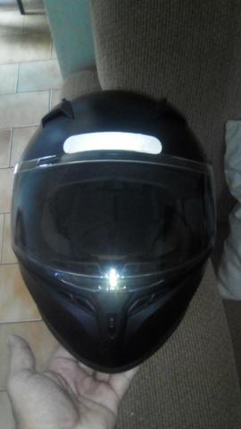 Capacete