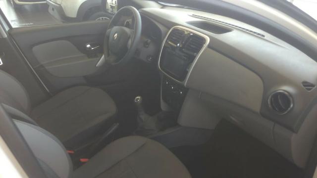 Renault Logan 1.6 com parcelas a partir de 741,77 - Foto 3
