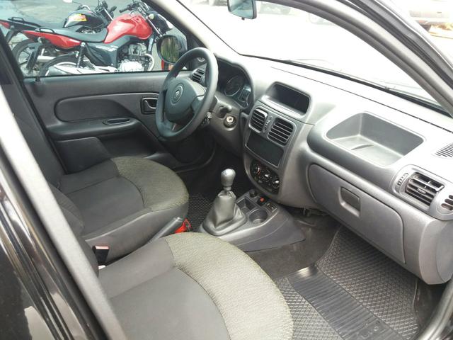 Renault Clio Hatch 1.0Flex Completo Preto 2013/2014 - Foto 8