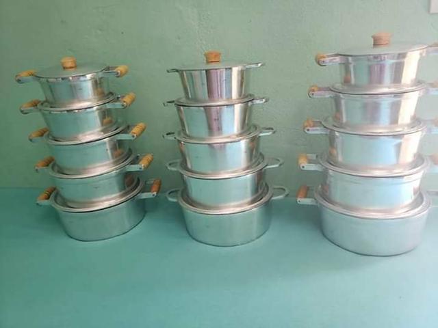 Panela de alumínio batido