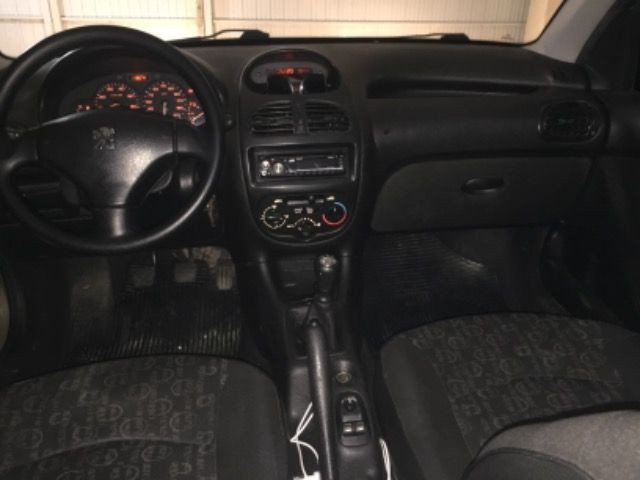 Peugeot 206 Presence 1.4 - Foto 5