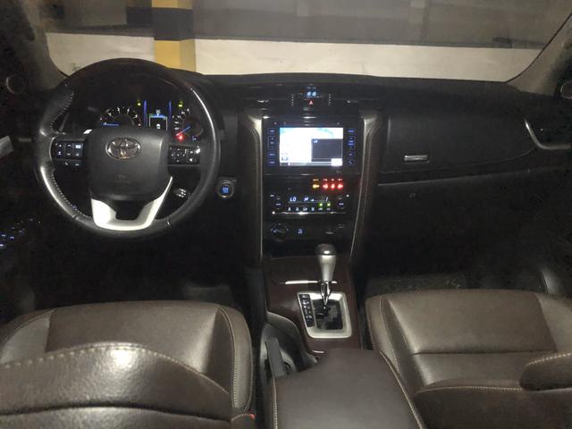 Hilux Sw4 17/18 SRX 7 Lugares - Foto 3