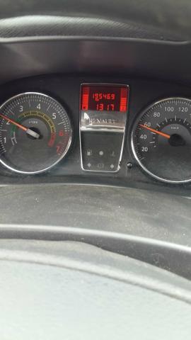 Clio Hatch - Foto 4