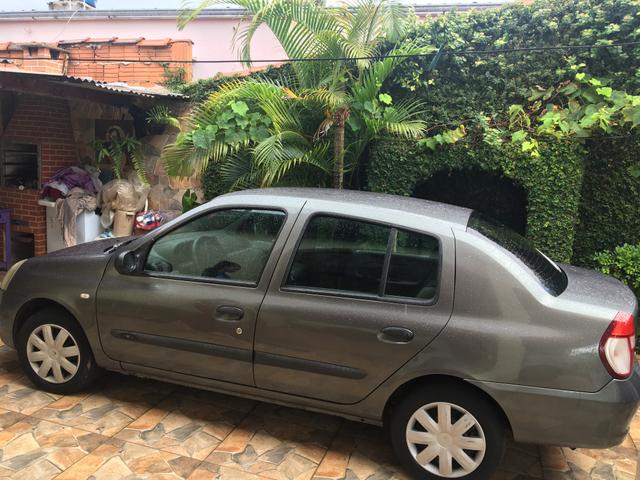 Clio Sedã - Foto 2