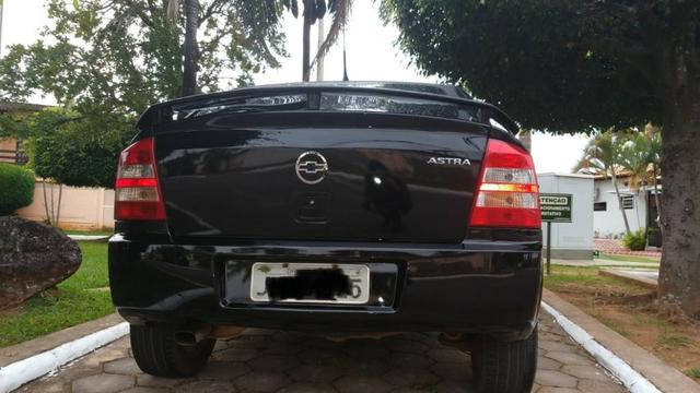 Vendo Astra Hatch 2.0 Completo Ar Direção Super Conservado! - Foto 11