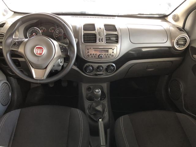 Fiat / Grand Siena Essence 1.6 2013 - Foto 3