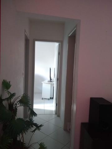 Vende-se apartamento no condomínio Vida Bela 1 em Lauro de Freitas. Cel - Foto 5