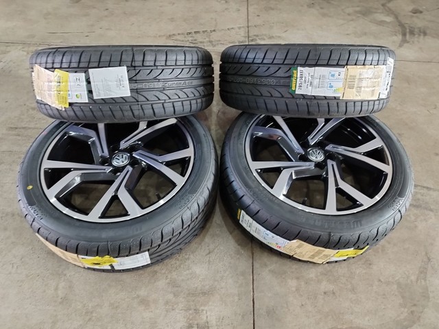 RODA VW POLO/VIRTUS/GOLF ARO 17" C/ PNEU ZERO À BASE DE TROCA - Foto 4