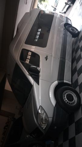 Vende-se Sprinter 415 ano 2013 executiva - Foto 12