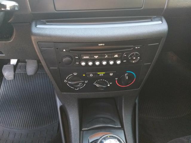 Lindo C4 Pallas Manual com kit gás injetado 5 Geração - Foto 20