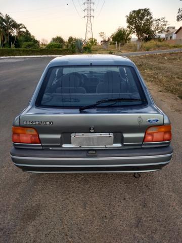 Escort Guia 1.8 1994 - Foto 2