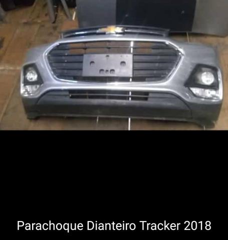 Parachoque dianteiro Tracker 18 completo
