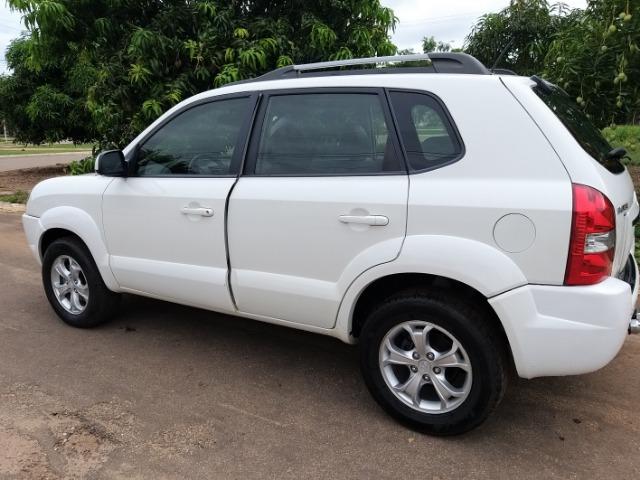 Vendo esta tucson 2.0 Automática ano 15/16 completa valor 46 mil - Foto 2