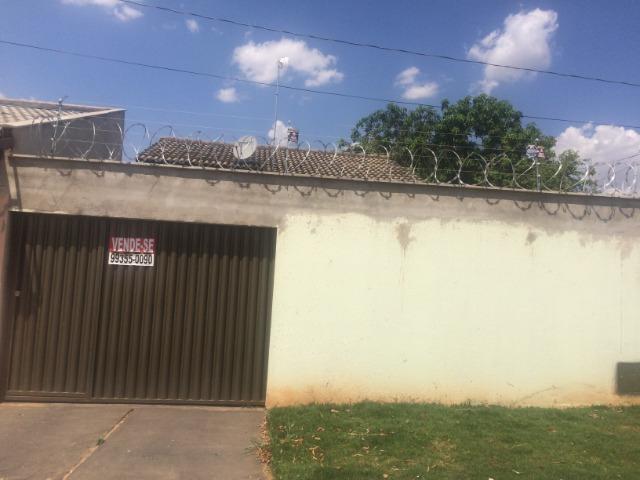 Casa 03 quartos Senador Canedo