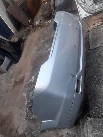 Para choque traseiro Fiesta Sedan