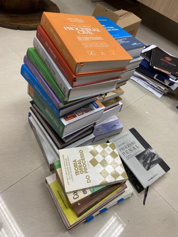 Livros de Direito, todos por R$ 500,00 - Foto 2