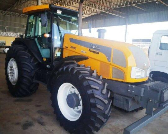 Valtra Br 180