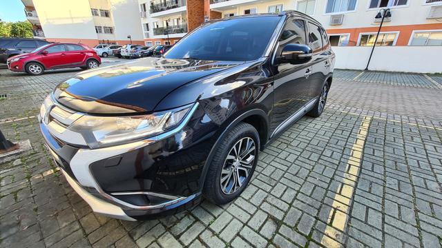 Mitsubishi Outlander GT FTP 3.0 2016 7 lugares - Foto 4