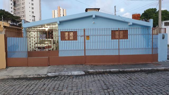 Casa em Lagoa Nova, perto do antigo Hiper Bompreço