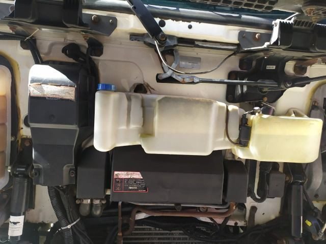 Iveco 330 ano 2011 Teto alto com ar condicionado Revisado - Foto 6