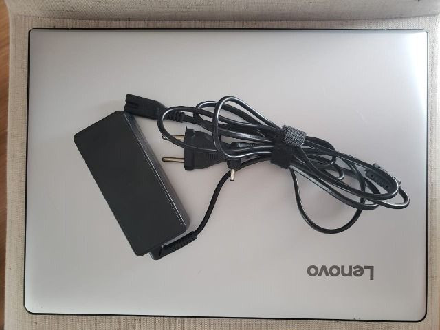Lenovo modelo: Ideapad 310, 14" 8 gigas de memória processador i7 2.6 GHZ Windows 10 home - Foto 2