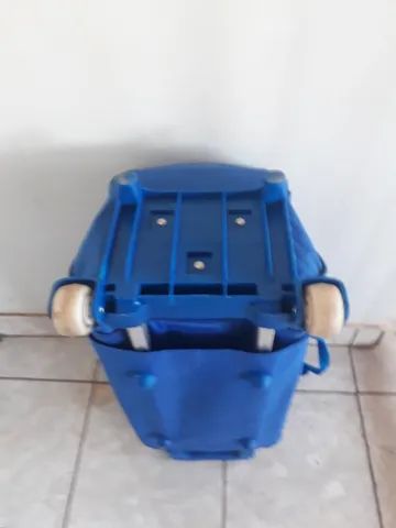 Bolsa de viajem  com rodinhas na cor azul - Foto 4