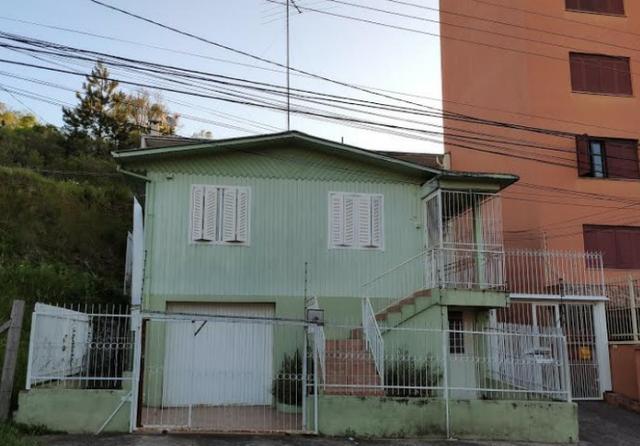 Casa 04 dormitórios + garagem e pátio- Bairro Rio Branco - Foto 3
