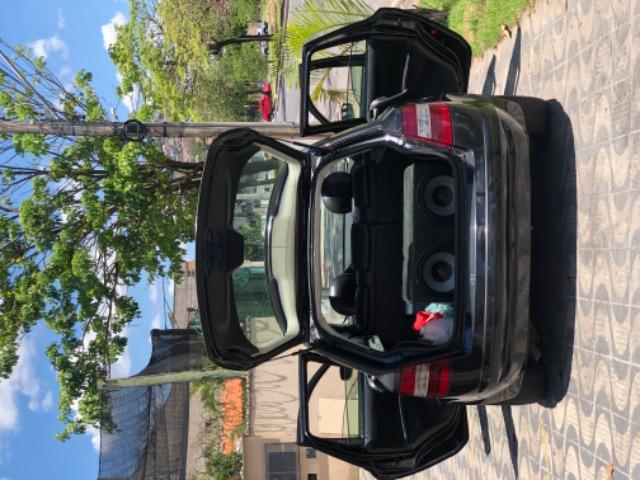 Fiat Stilo com Teto Solar, Rodas 17'', Suspensão preparada, Caixa de som, DVD - Foto 7