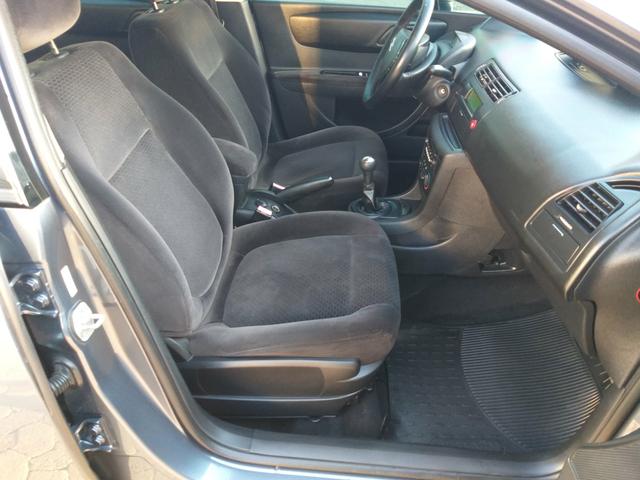 Lindo C4 Pallas Manual com kit gás injetado 5 Geração - Foto 16