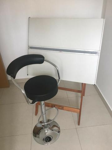 Mesa de desenho 80cm x 100cm + cavalete 4830 + régua + Banqueta