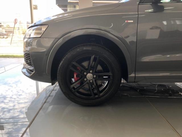 AUDI Q3 1.4 TFSI BLACK EDITION FLEX 4P 2018 - Foto 4