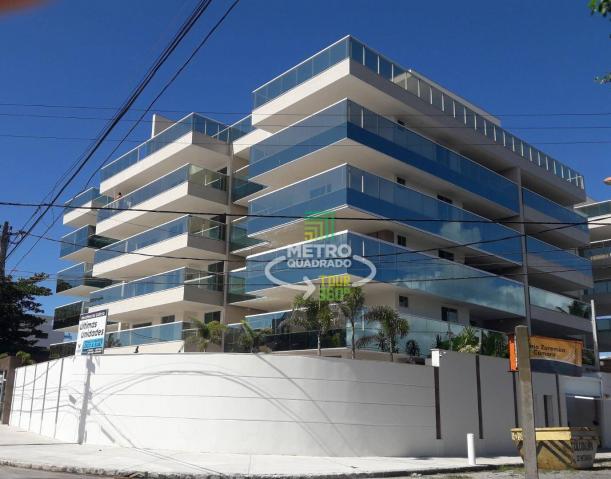 Apartamento com 03 quartos de alto padrão no costa azul