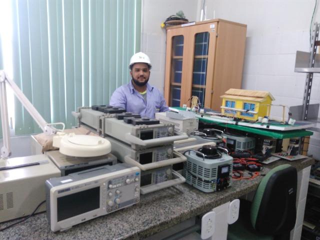 Técnico em Eletroeletrônica / Eletricista de redes e distribuição