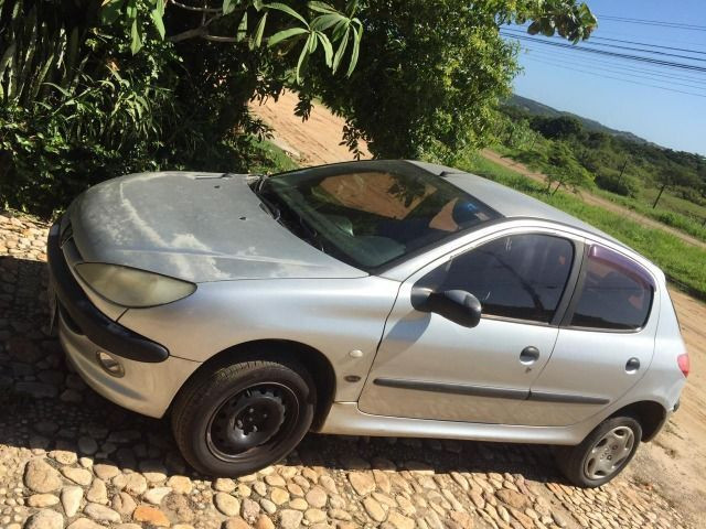Automóvel