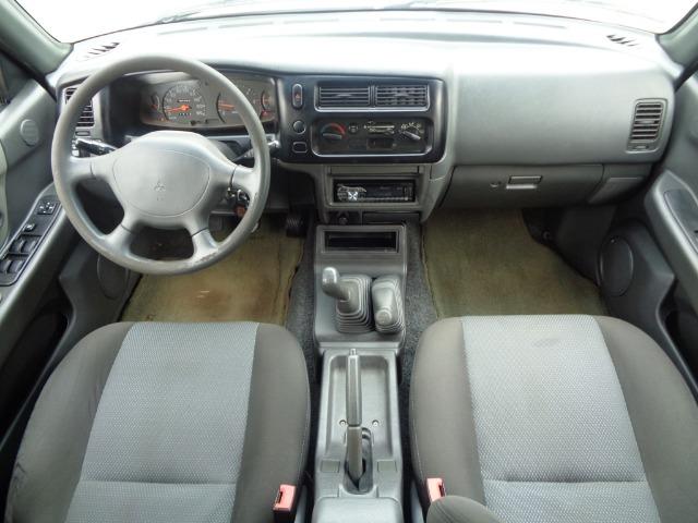 Mitsubishi - L200 OutDoor 2.5 HPE 4x4 Diesel - Foto 13
