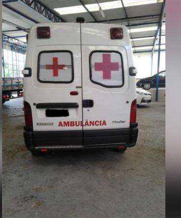 Ambulancia renault master 2004 - Foto 2