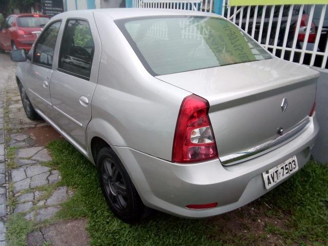 Logan Expression 1.6 automático , top de linha , couro , revisado . GNV - Foto 3