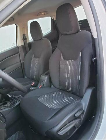 Fiat toro freedom 1.8 16v 4x2 2017 - Foto 3
